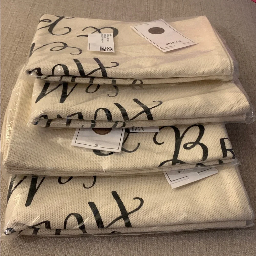 H&M Holiday Pillows with Festive Message Set of 4- Cream
